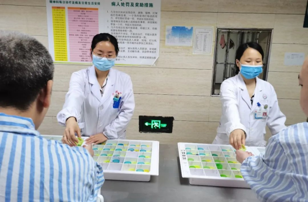 邵阳市宝庆精神病医院,邵阳诱发电位仪,ES型失眠治疗仪,500mAX光就机
